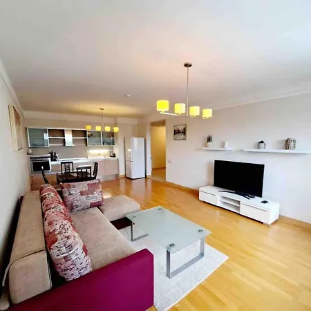 Panorama Plaza Apartment