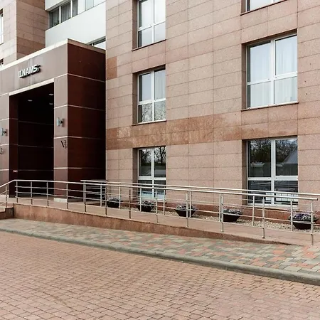 Panorama Plaza Apartment *