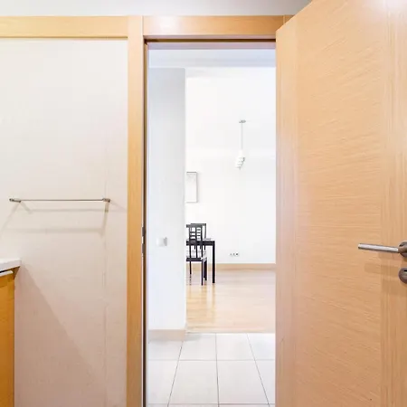Panorama Plaza Apartment *